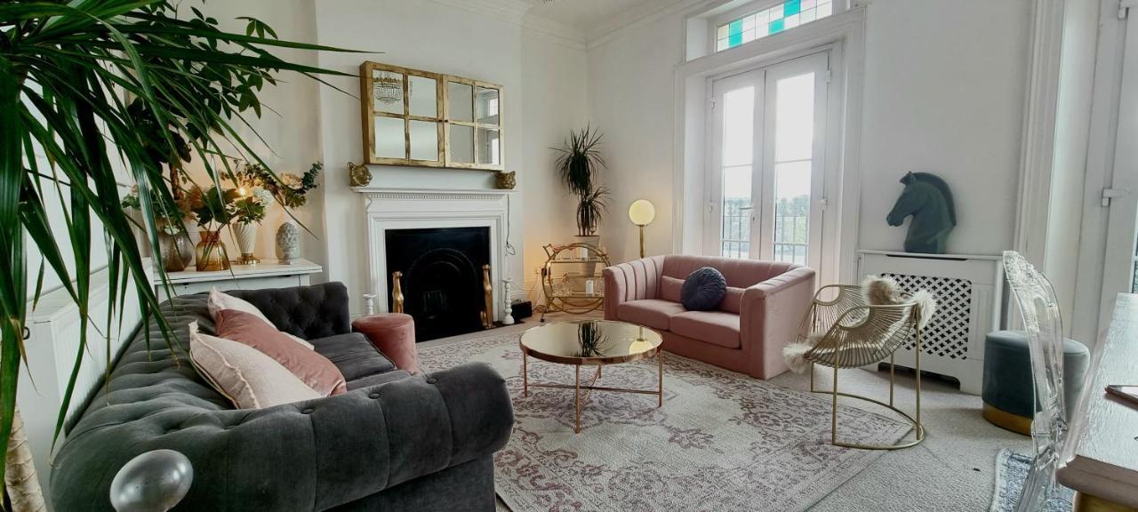 Elegant 5 Bed 4 Bath 'Vogue House' Parisian Style Home Margate Eksteriør bilde